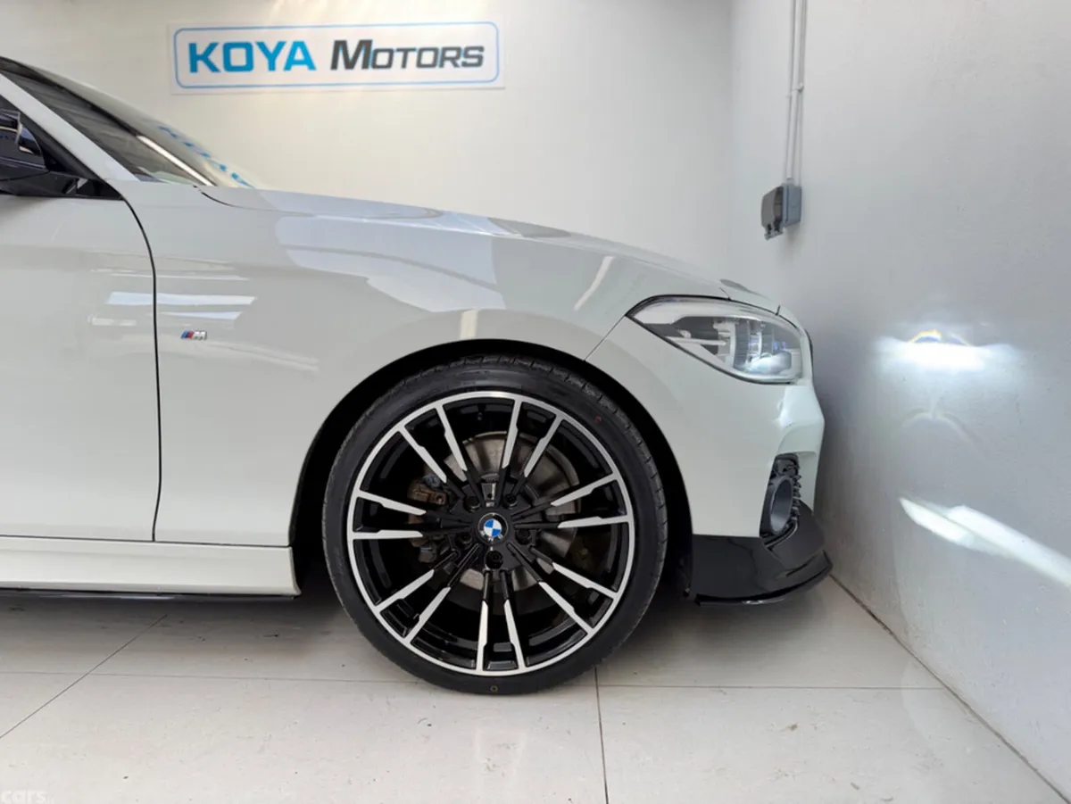 BMW 1-Series Hatchback, Diesel, 2017, White