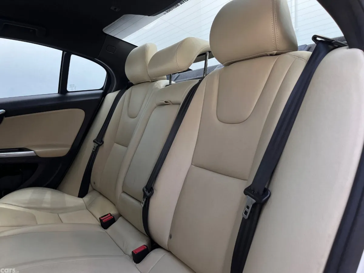 Volvo S60 Saloon, Diesel, 2016, White