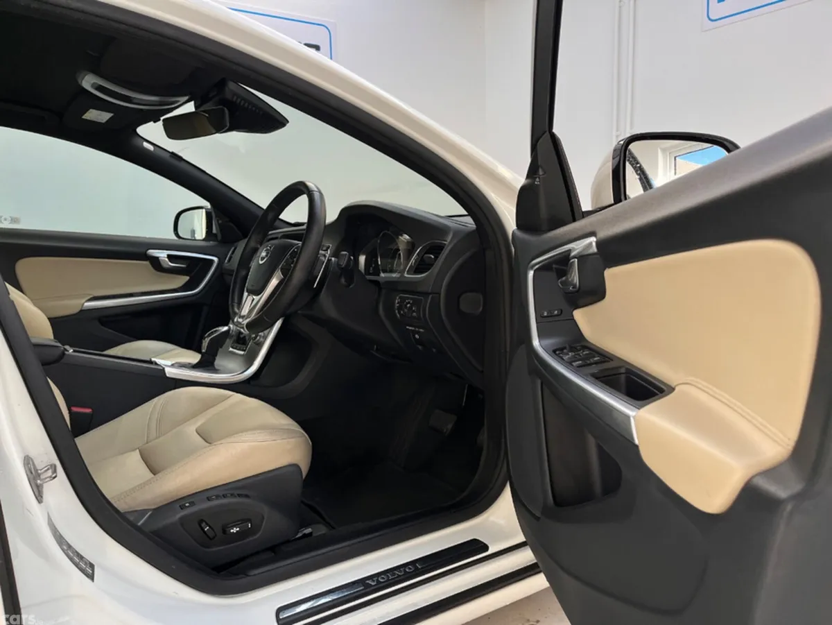 Volvo S60 Saloon, Diesel, 2016, White