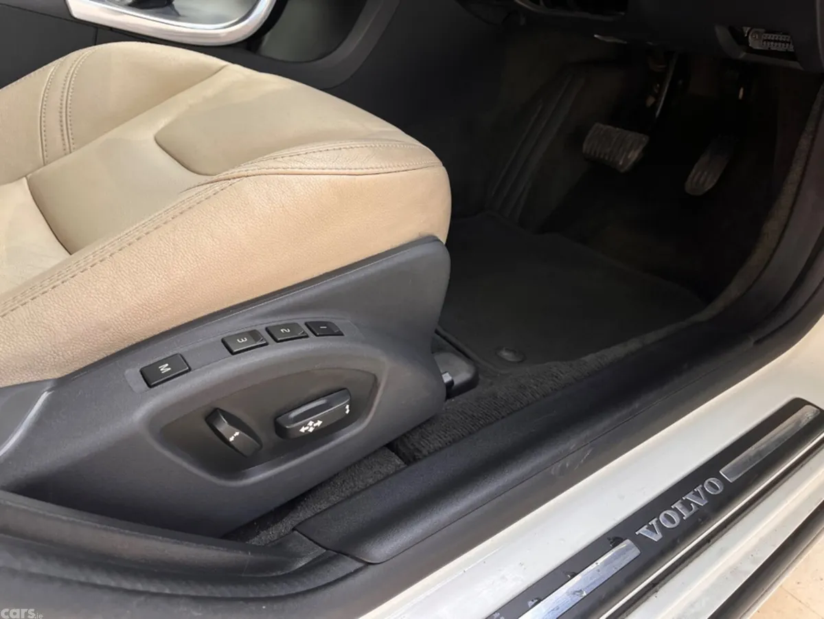 Volvo S60 Saloon, Diesel, 2016, White