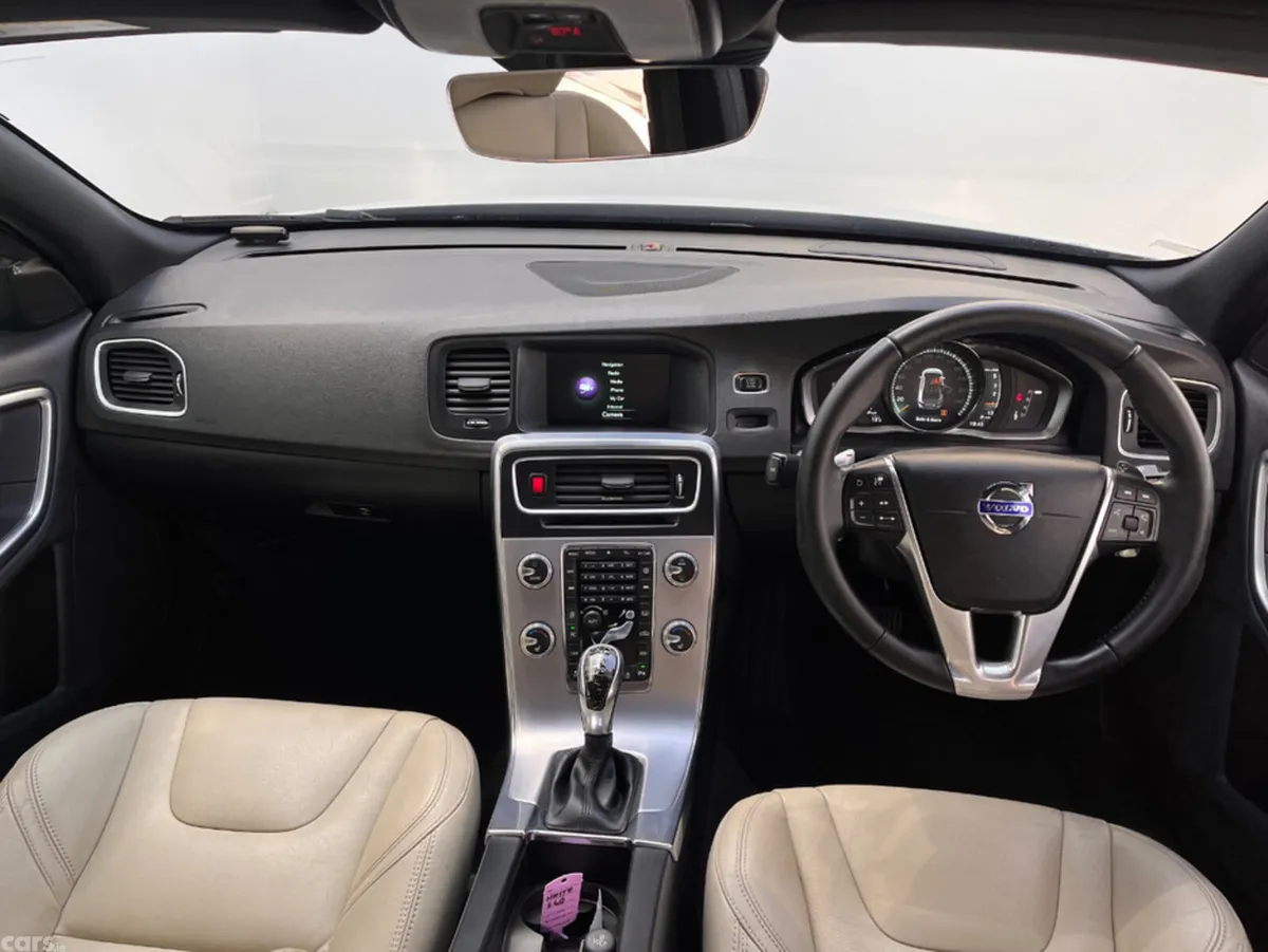 Volvo S60 Saloon, Diesel, 2016, White