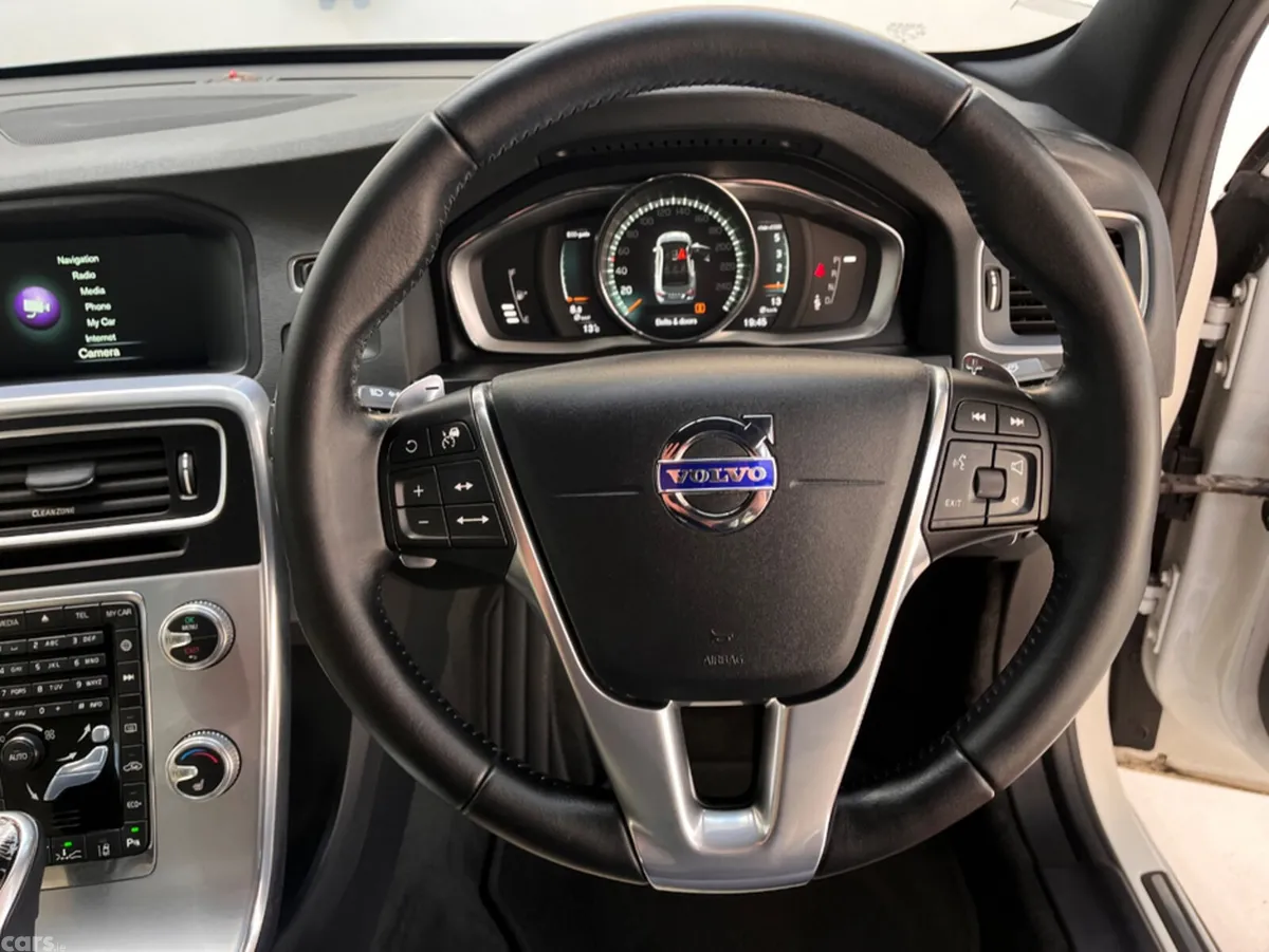 Volvo S60 Saloon, Diesel, 2016, White