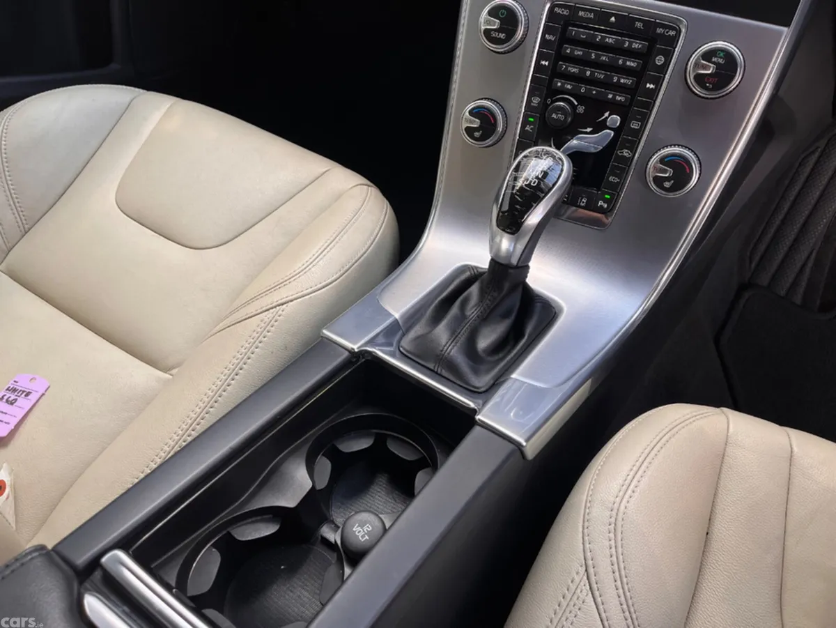 Volvo S60 Saloon, Diesel, 2016, White