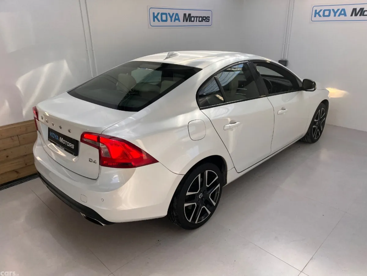 Volvo S60 Saloon, Diesel, 2016, White