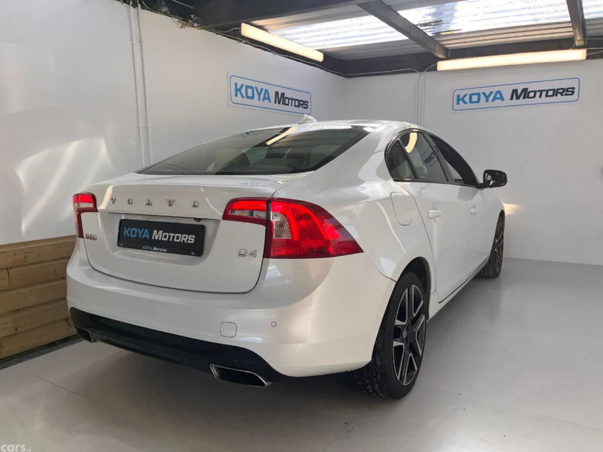 Volvo S60 Saloon, Diesel, 2016, White