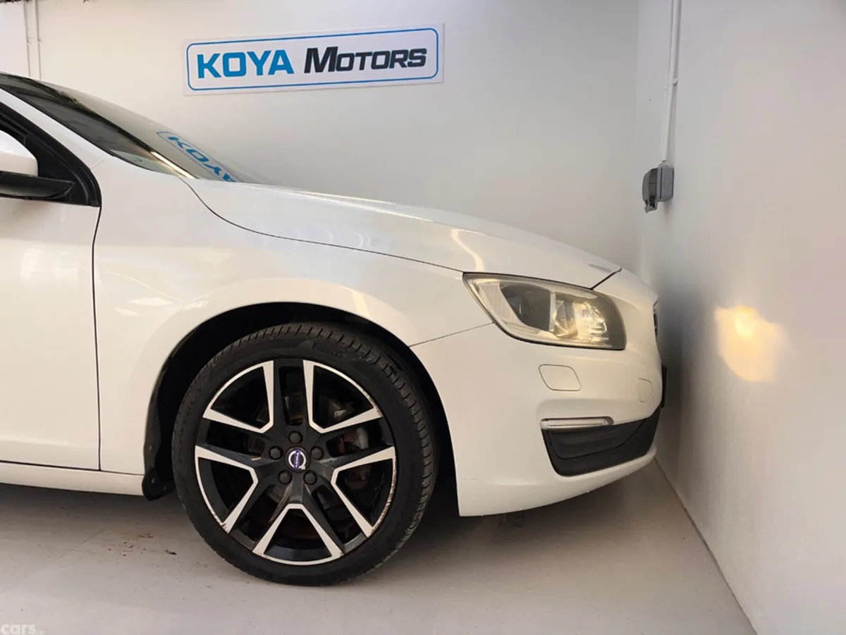 Volvo S60 Saloon, Diesel, 2016, White