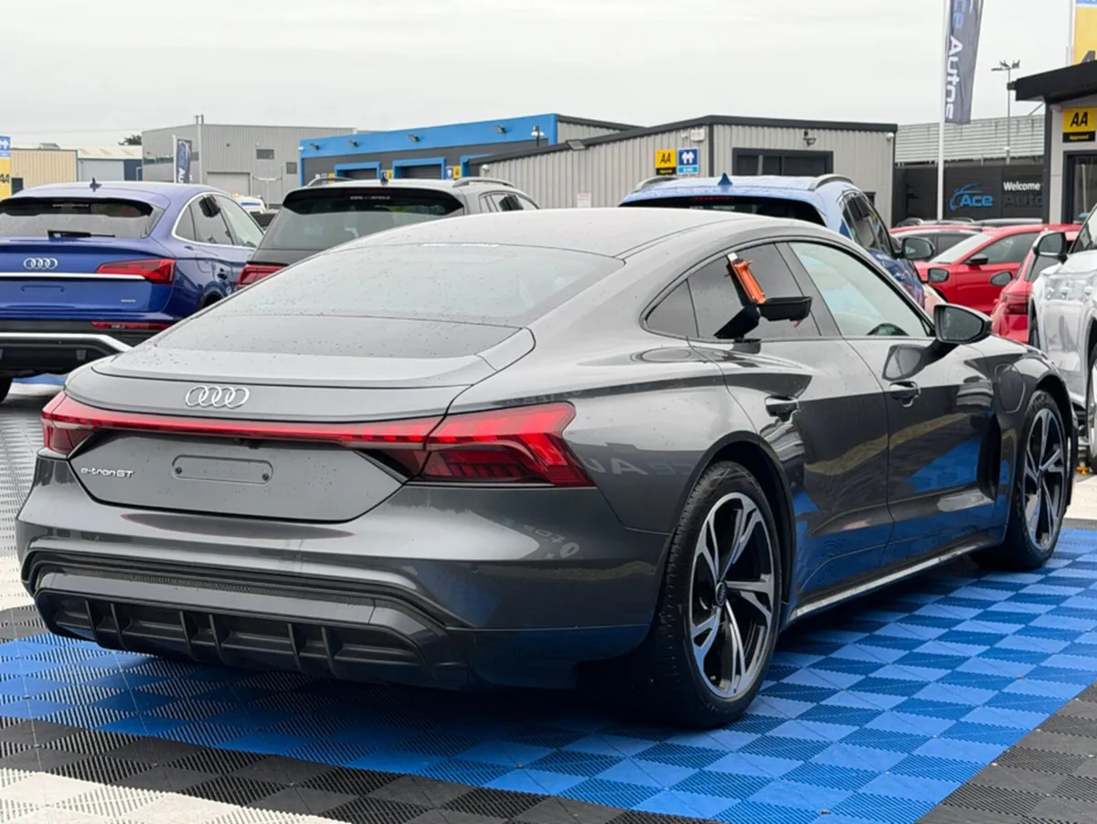 Audi e-tron GT quattro Saloon, Electric, 2022, Grey