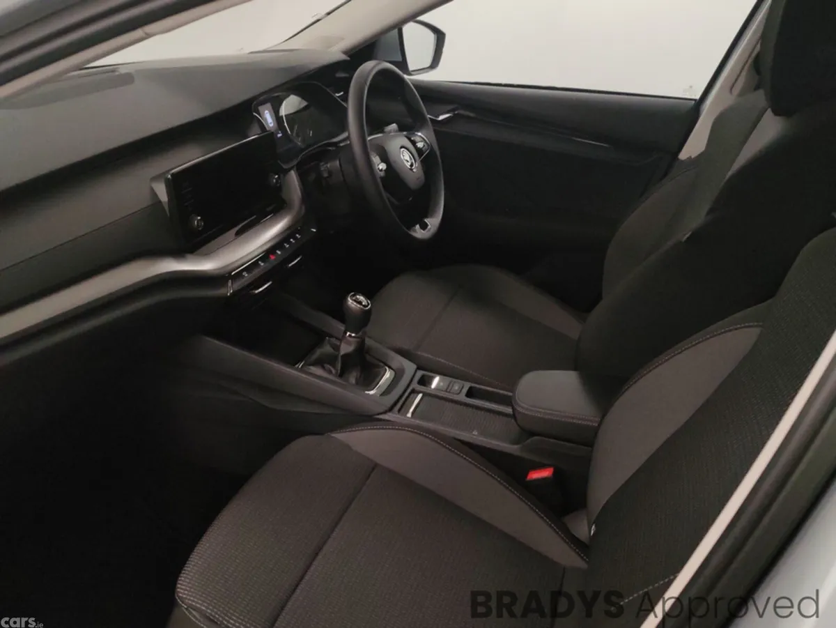 Skoda Octavia Estate, Diesel, 2024, Grey