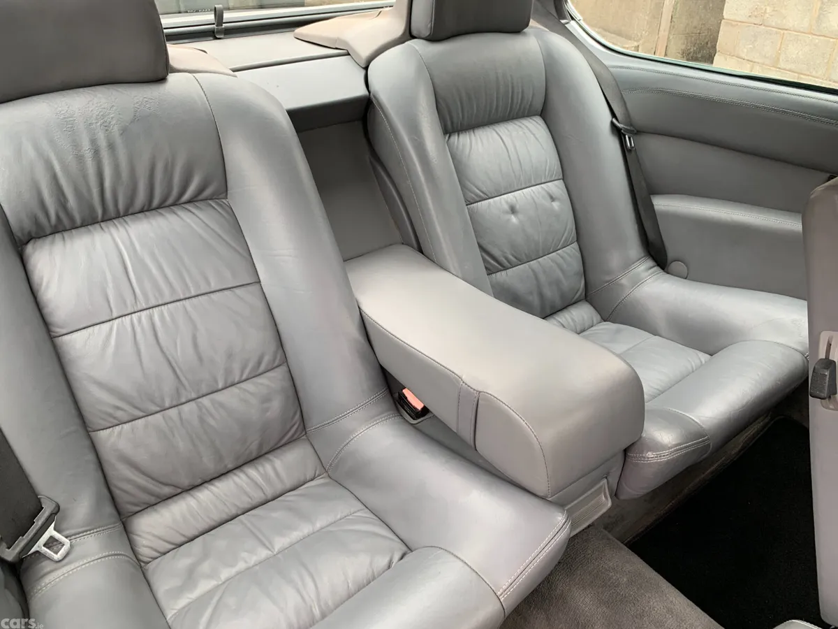 BMW 6-Series Coupe, Petrol, 1988, Grey