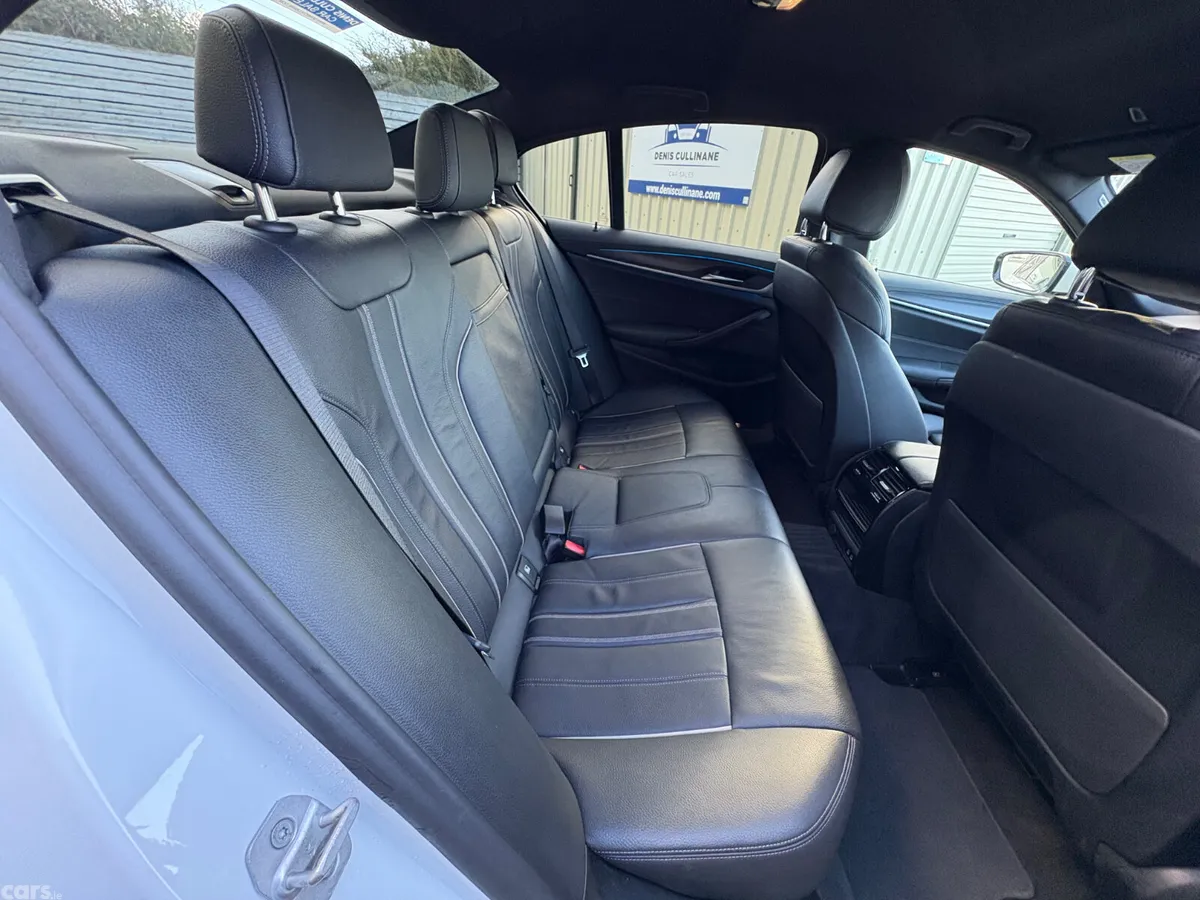 BMW 5-Series Saloon, Petrol Plug-in Hybrid, 2021, White
