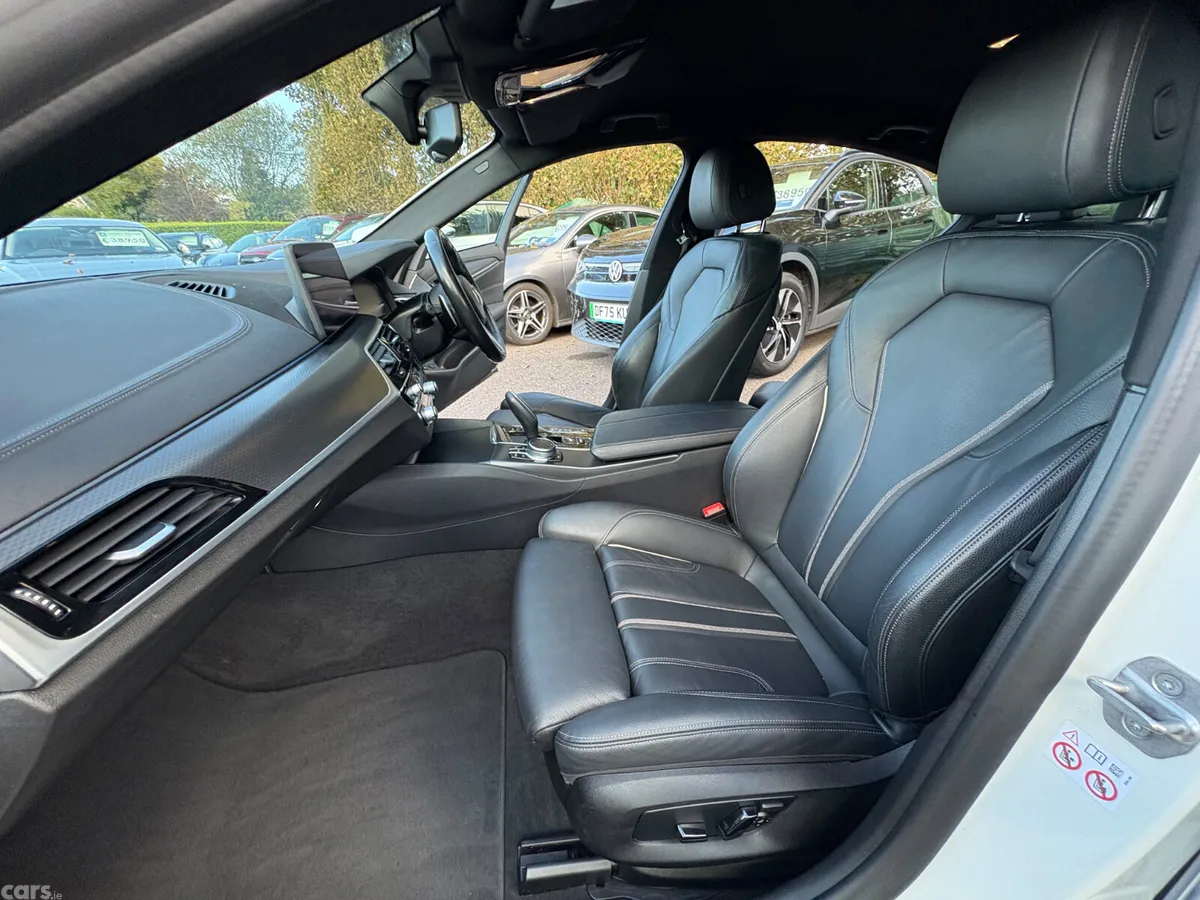 BMW 5-Series Saloon, Petrol Plug-in Hybrid, 2021, White