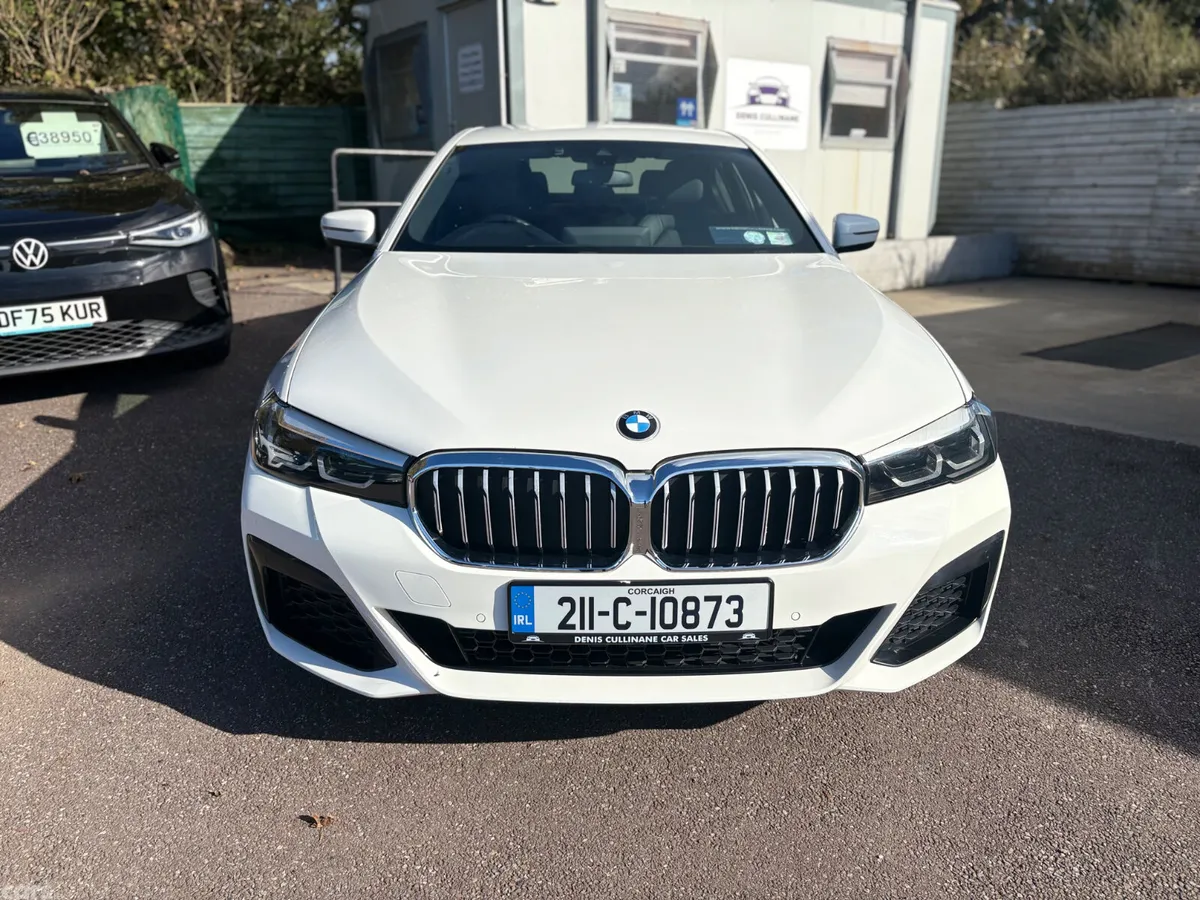 BMW 5-Series Saloon, Petrol Plug-in Hybrid, 2021, White