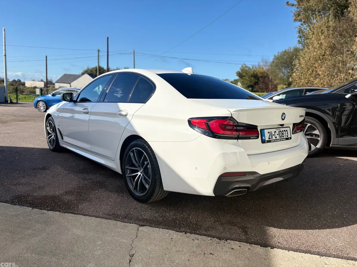 BMW 5-Series Saloon, Petrol Plug-in Hybrid, 2021, White