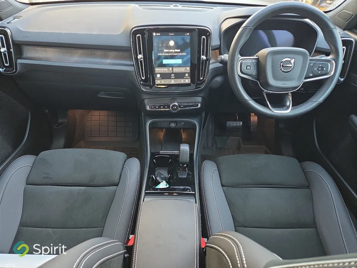 Volvo C40 SUV, Electric, 2022, Black