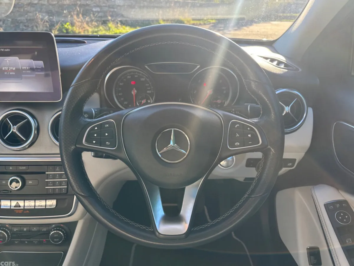 Mercedes-Benz GLA Estate, Diesel, 2018, Blue