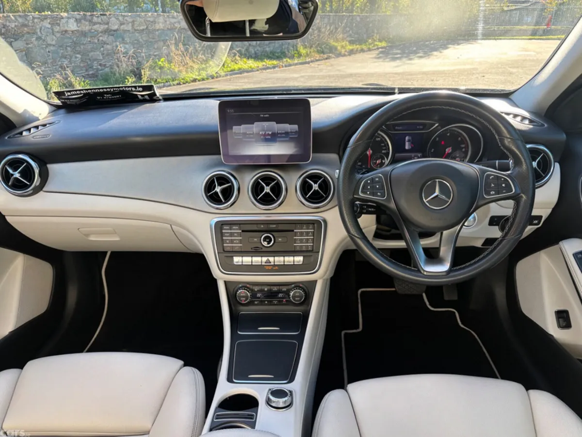 Mercedes-Benz GLA Estate, Diesel, 2018, Blue