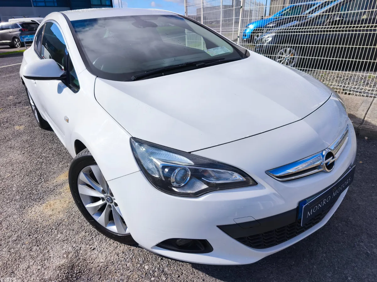 Opel Astra Hatchback, Diesel, 2018, White