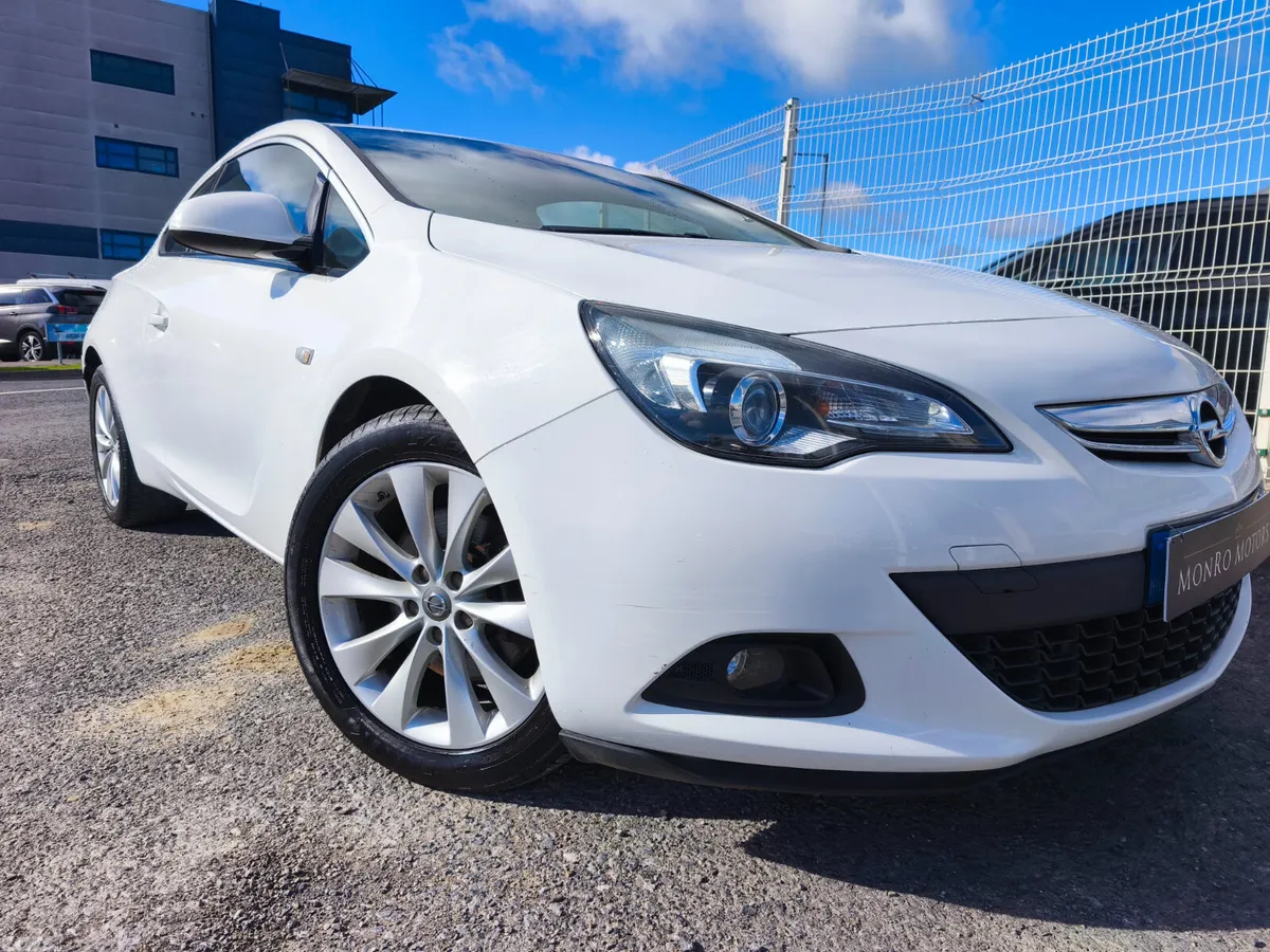 Opel Astra Hatchback, Diesel, 2018, White