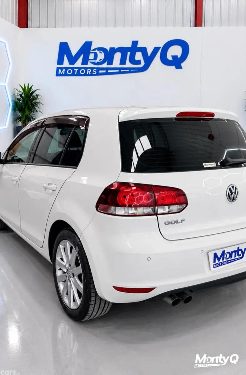 Volkswagen Golf Hatchback, Petrol, 2011, White