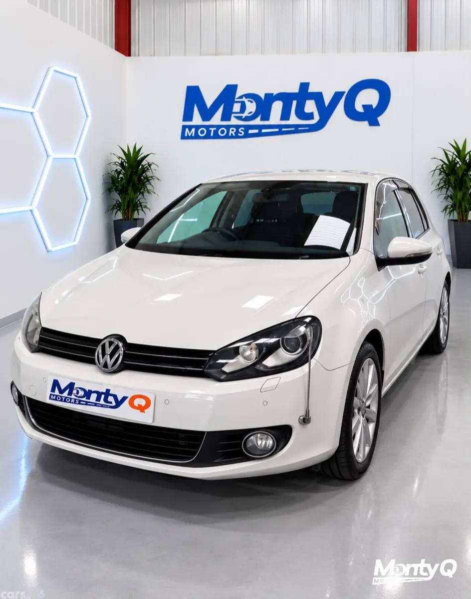 Volkswagen Golf Hatchback, Petrol, 2011, White