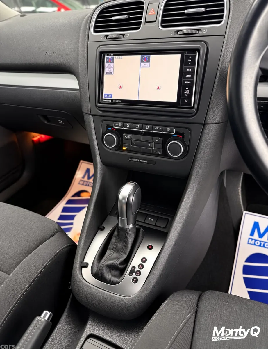 Volkswagen Golf Hatchback, Petrol, 2011, White