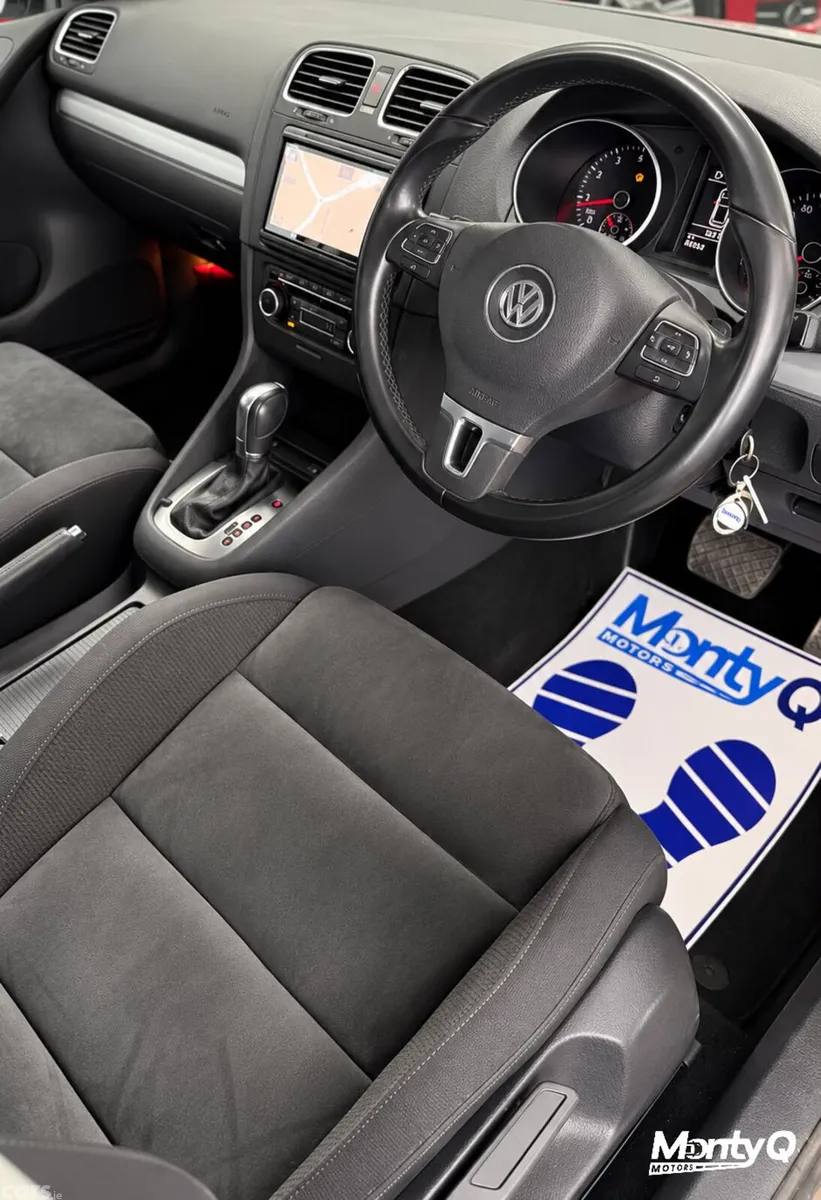Volkswagen Golf Hatchback, Petrol, 2011, White