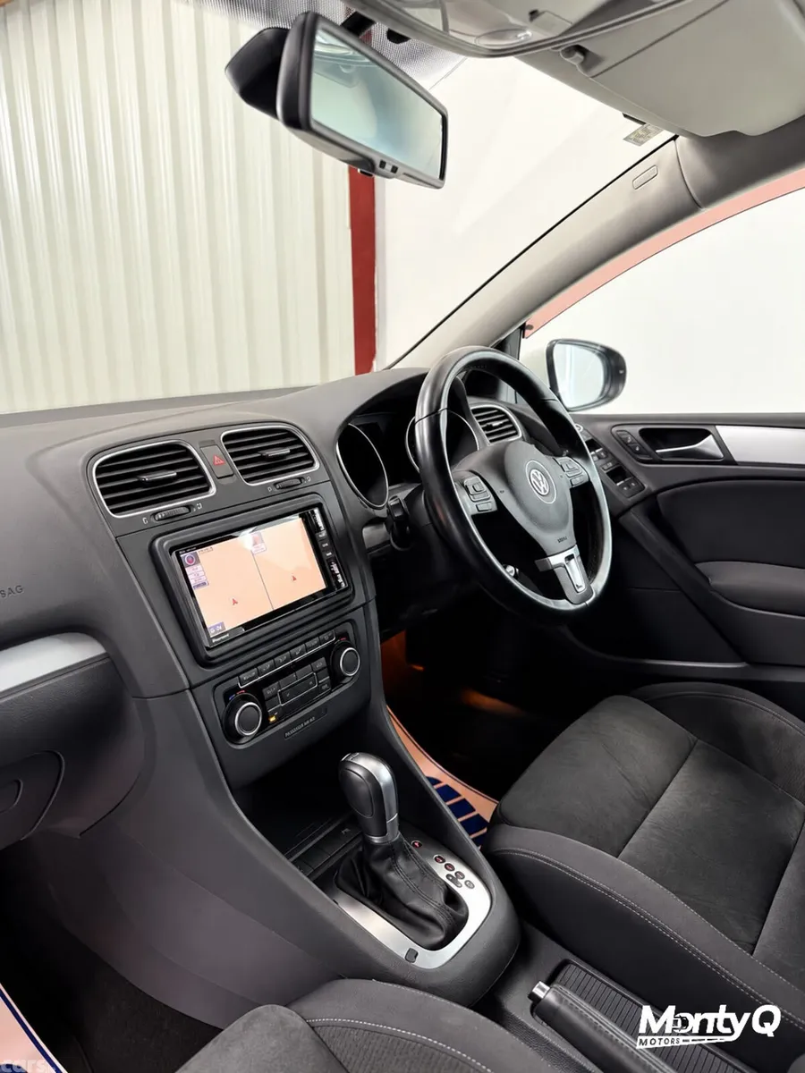 Volkswagen Golf Hatchback, Petrol, 2011, White