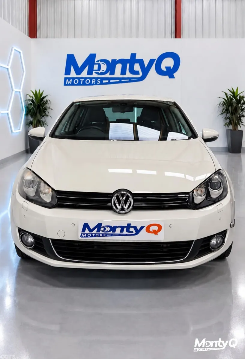 Volkswagen Golf Hatchback, Petrol, 2011, White