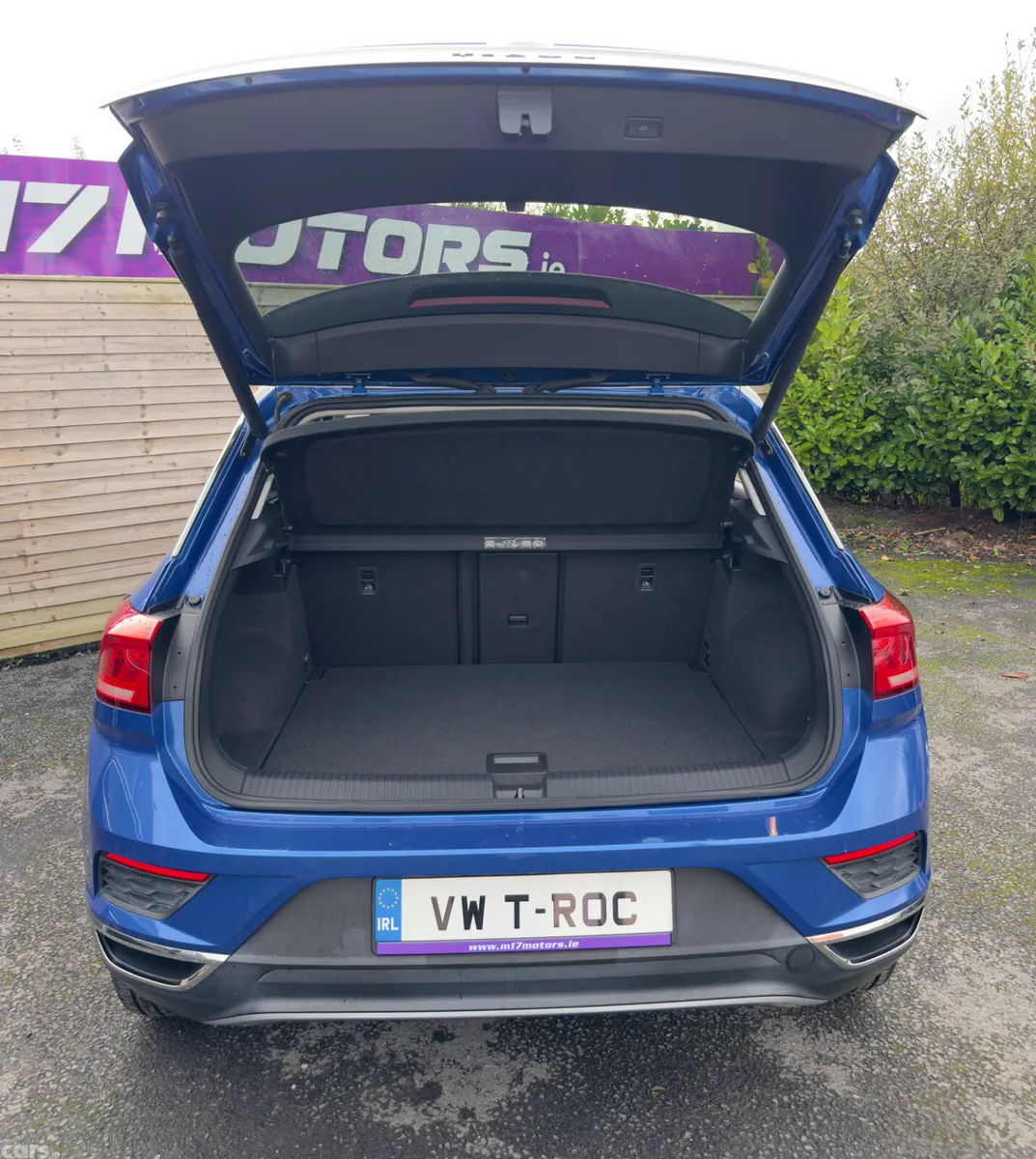 Volkswagen T-Roc SUV, Diesel, 2022, Blue