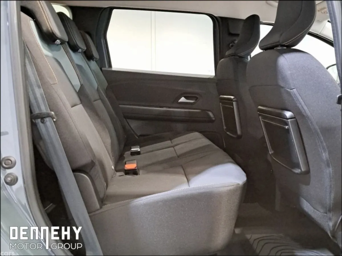 Dacia Jogger MPV, Petrol Hybrid, 2026, Grey
