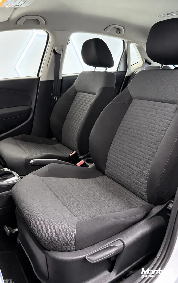 Volkswagen Polo Hatchback, Petrol, 2011, Silver