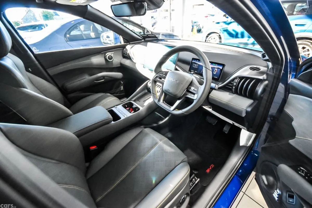 BYD ATTO 3 SUV, Electric, 2027, Blue