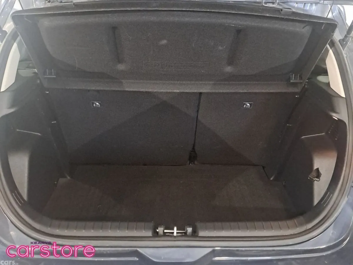 Hyundai i20 Hatchback, Petrol, 2024, Grey