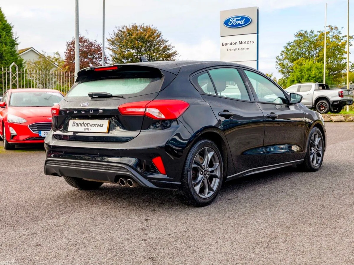 Ford Focus Hatchback, Diesel, 2019, Black
