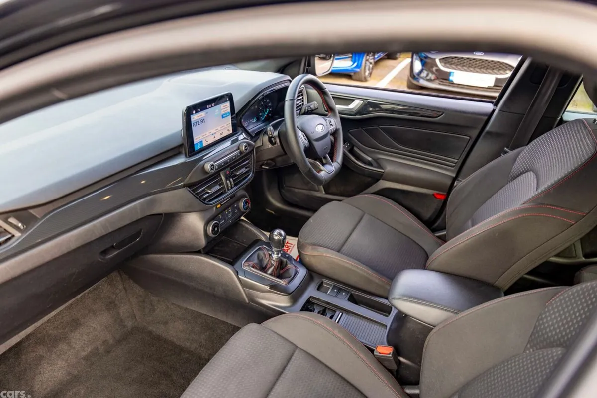 Ford Focus Hatchback, Diesel, 2019, Black