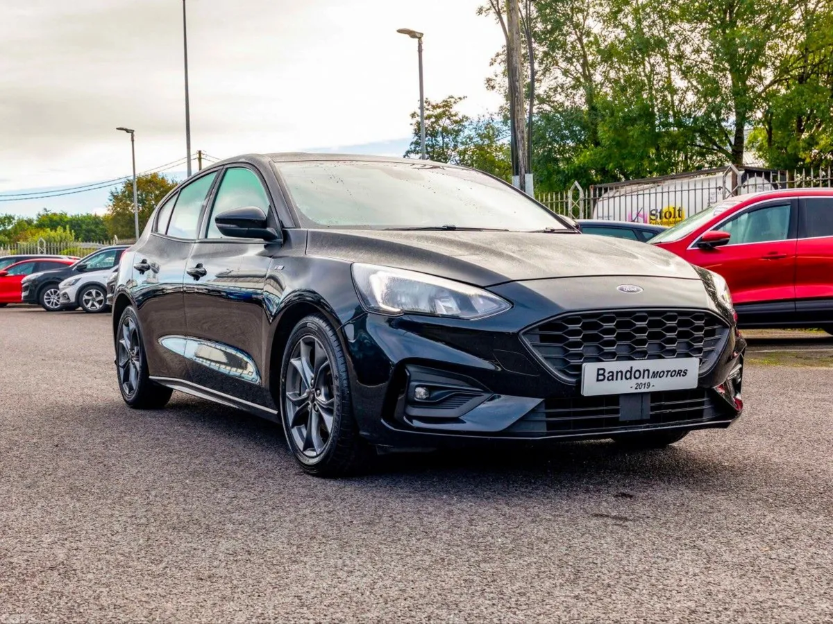 Ford Focus Hatchback, Diesel, 2019, Black