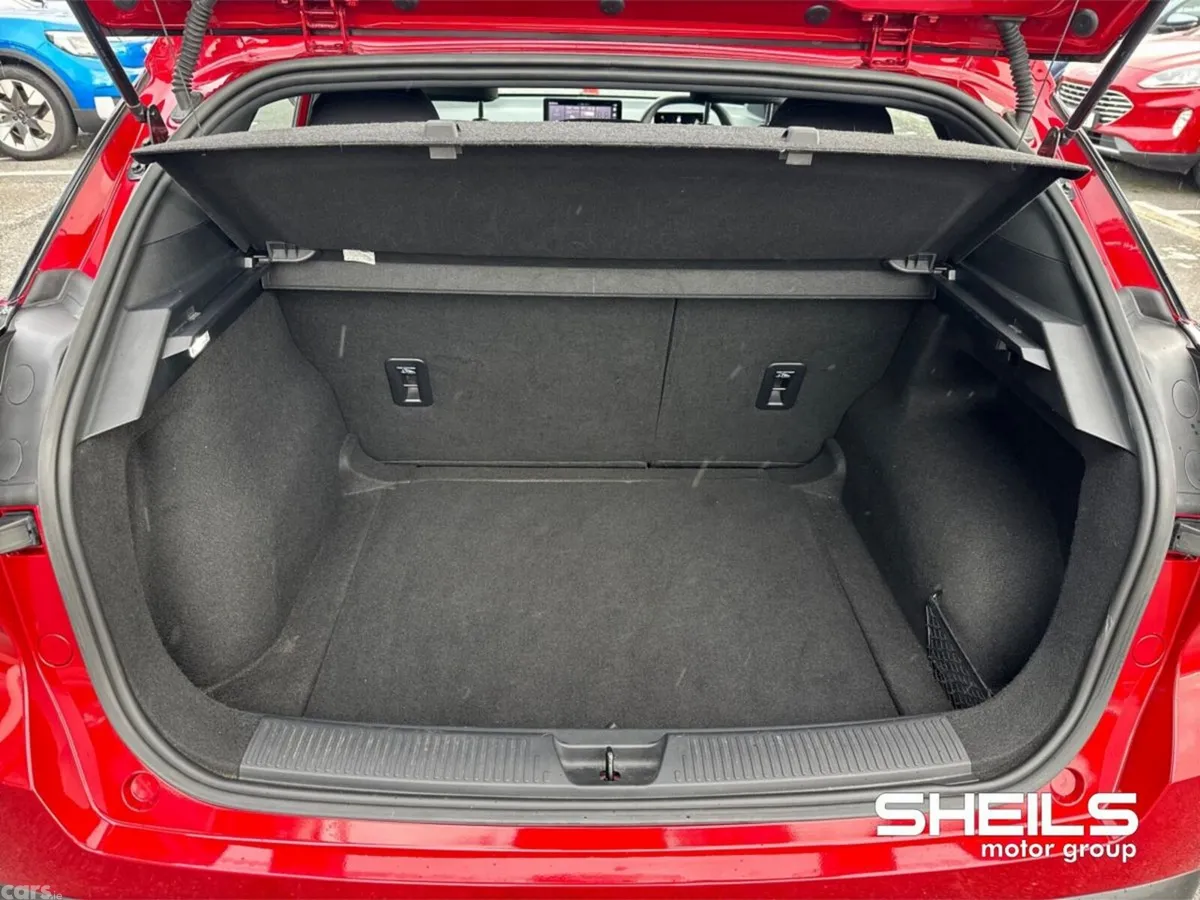 MG MG4 Hatchback, Electric, 2023, Red