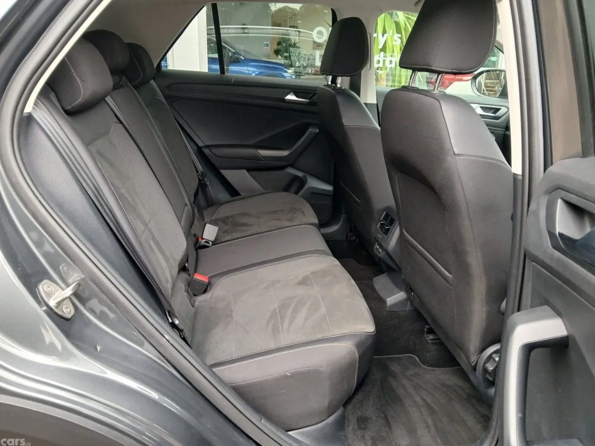 Volkswagen T-Roc SUV, Petrol, 2023, Grey