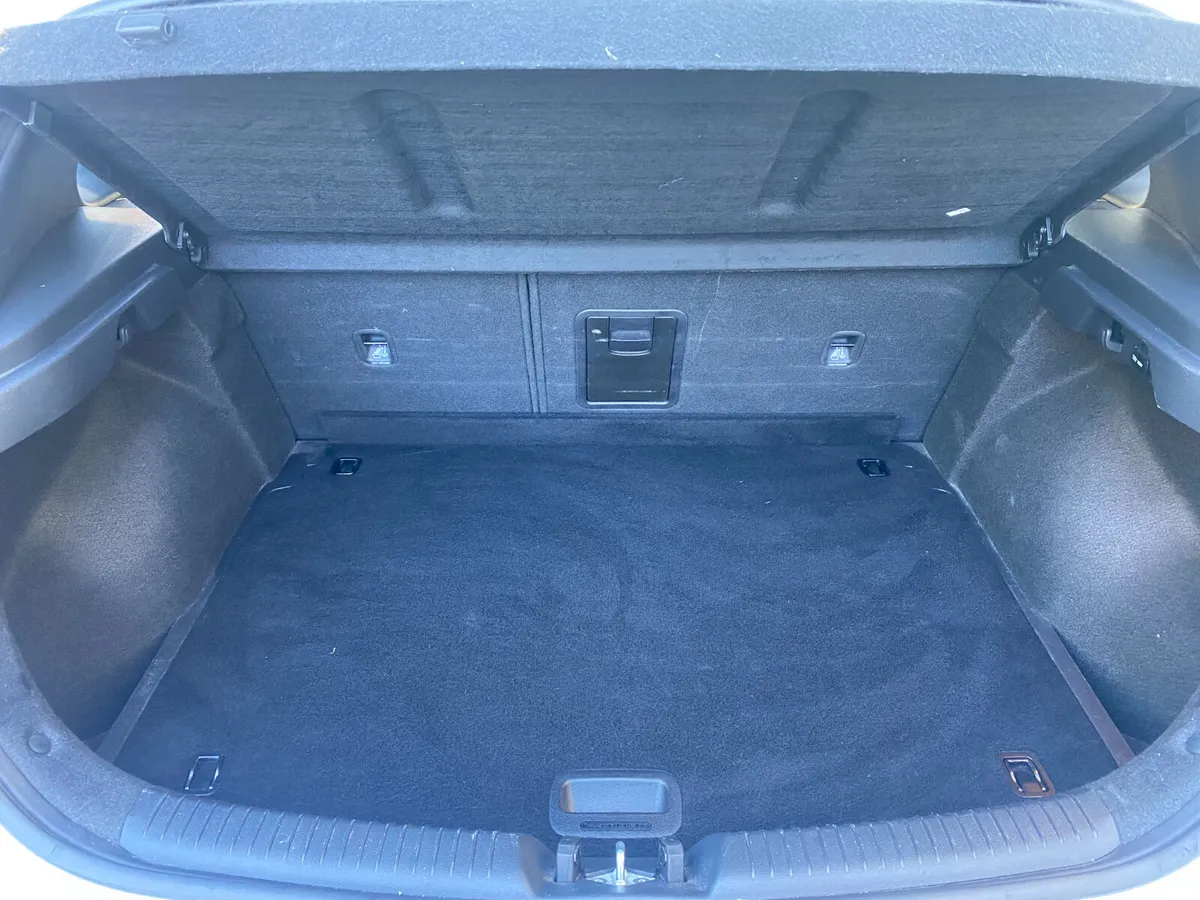 Hyundai i30 Hatchback, Diesel, 2019, White