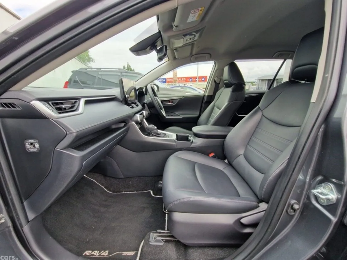 Toyota RAV4 SUV, Petrol Hybrid, 2022, Grey