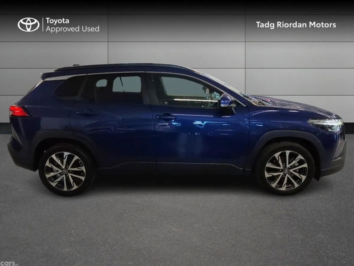 Toyota Corolla Cross SUV, Petrol Hybrid, 2023, Blue