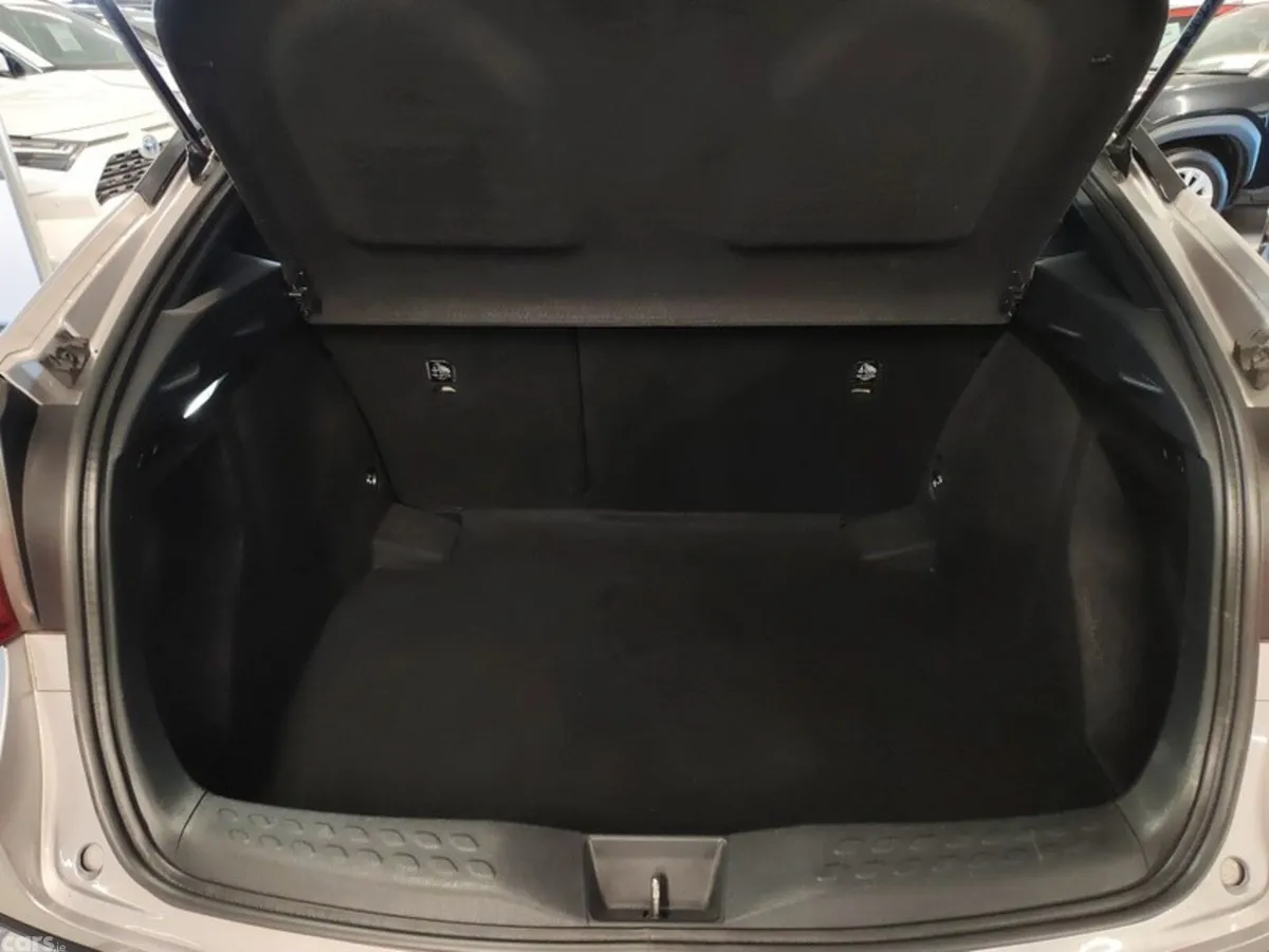 Toyota C-HR SUV, Petrol Hybrid, 2018, Grey