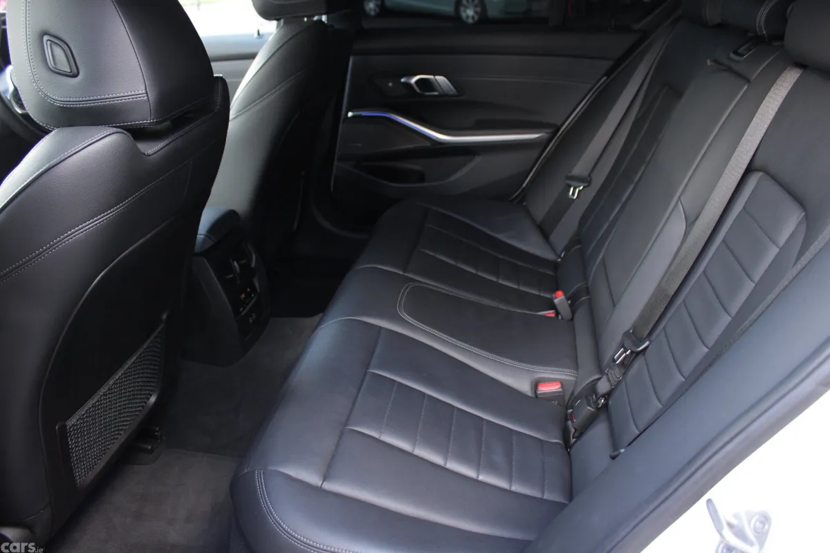 BMW 3-Series Saloon, Diesel, 2021, White