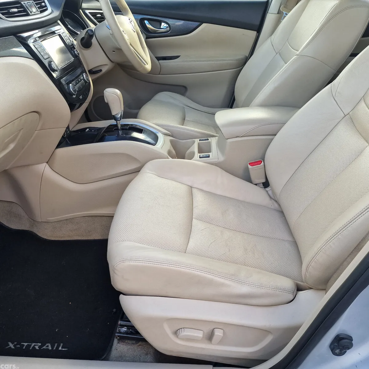 Nissan X-Trail SUV, Diesel, 2015, Silver