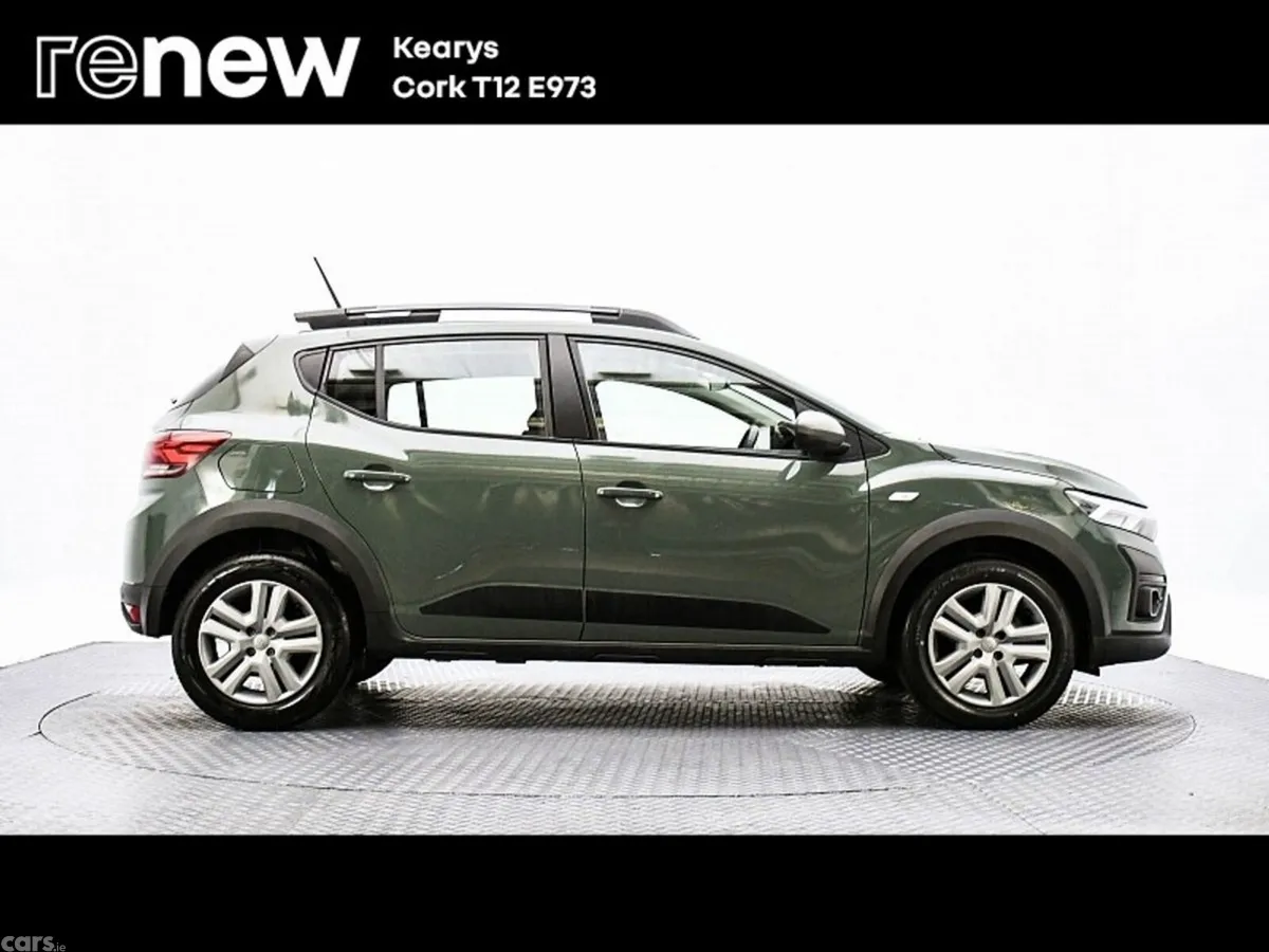 Dacia Sandero Stepway SUV, Petrol, 2024, Green