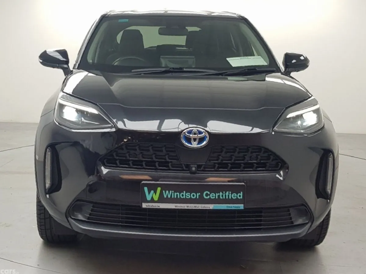 Toyota Yaris Cross Estate, Petrol Hybrid, 2022, Black