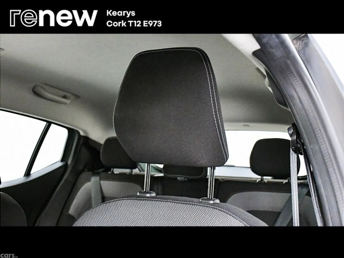 Dacia Sandero Stepway SUV, Petrol, 2024, Green
