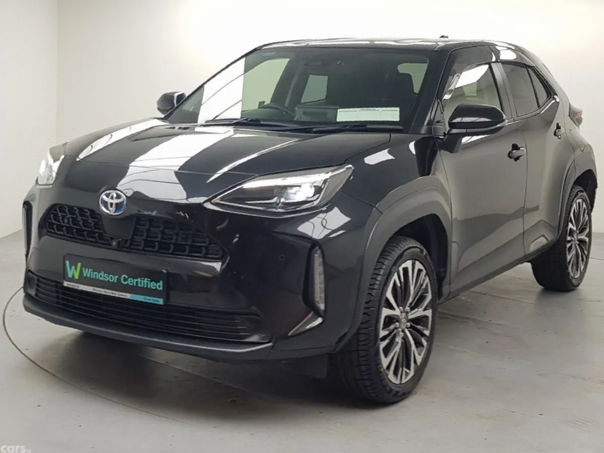 Toyota Yaris Cross Estate, Petrol Hybrid, 2022, Black