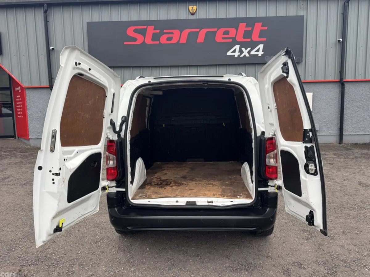 Peugeot Partner MPV, Diesel, 2019, White