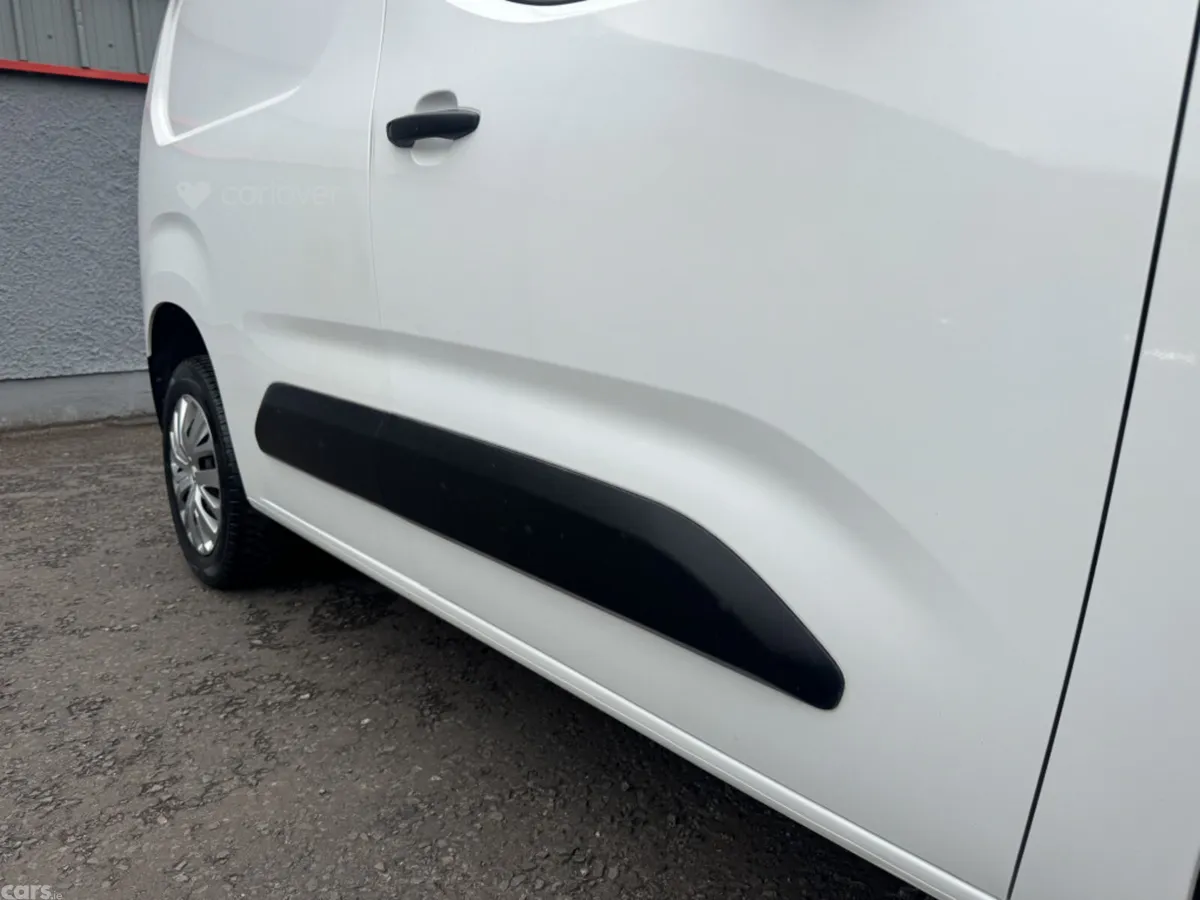 Peugeot Partner MPV, Diesel, 2019, White